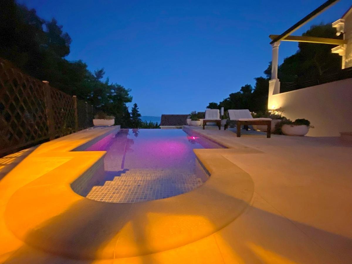 Holiday Home Nevista Sumartin Exterior photo