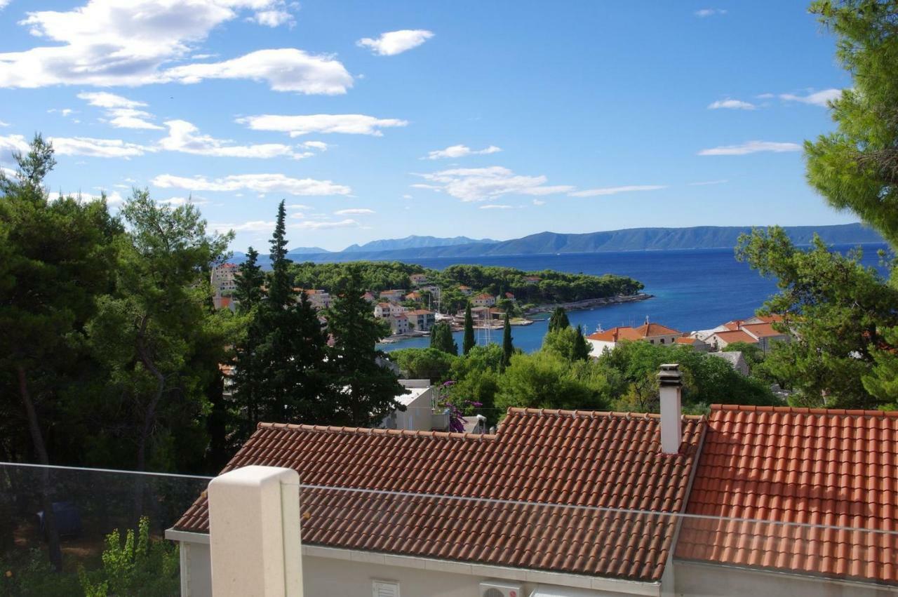 Holiday Home Nevista Sumartin Exterior photo